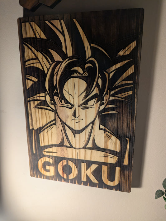 Gravure Goku sur bois massif